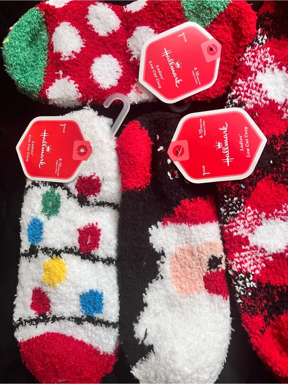 HALLMARK 7 Pairs Fuzzy Cozy Low Cut & Crew Holiday Socks